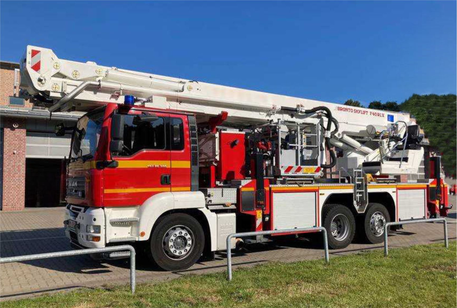 Teleskopmast Bronto Skylift F40RLX